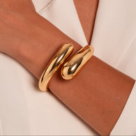 Brazalete liso dorado