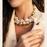 Collar choker esferas y perlas