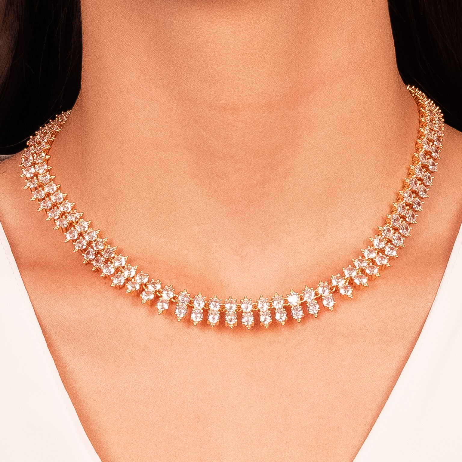 Collar choker cristales oro