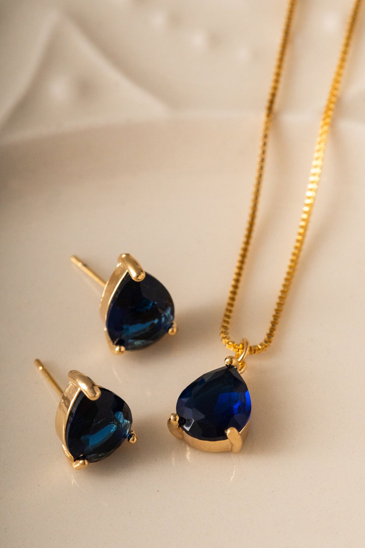 Conjunto gota safiro oro